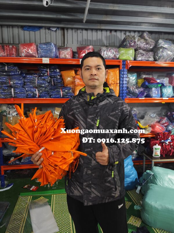 Công ty sản xuất áo mưa